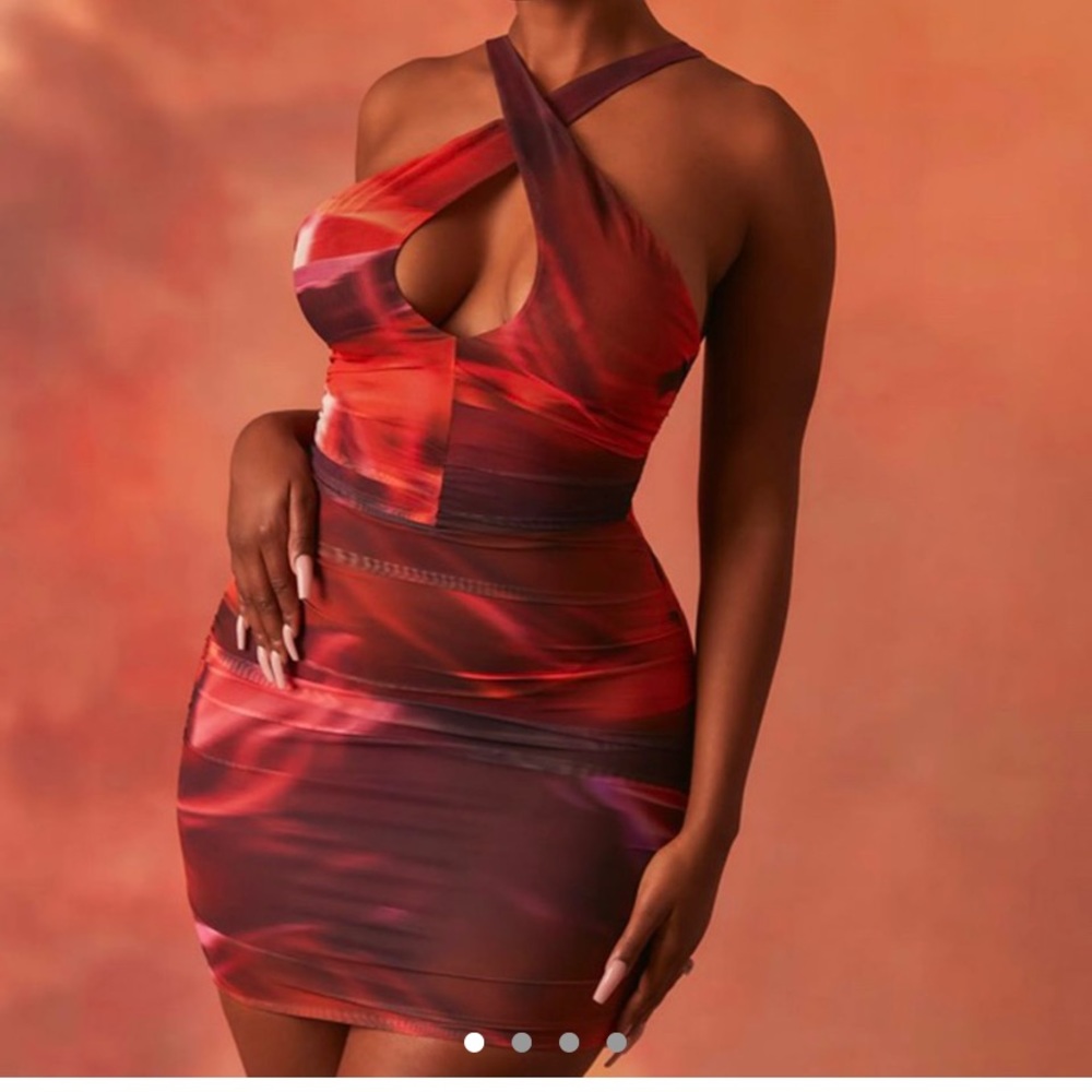 Oh Polly OUT OF THIS WORLD
CROSSOVER RUCHED MESH